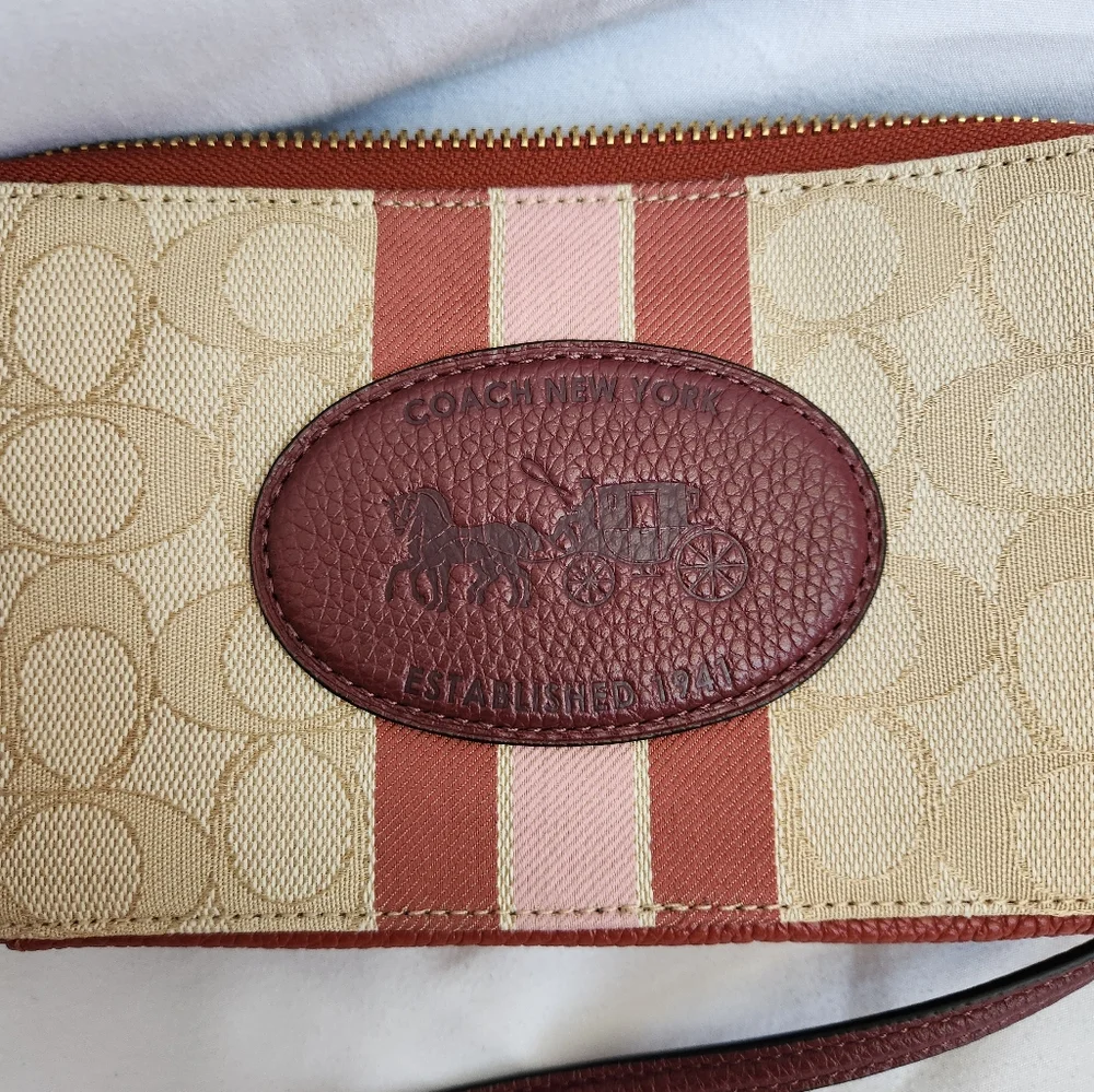 Coach Cream and Brown Crossbody Bag with Signature Pattern - Picture 2 of 9